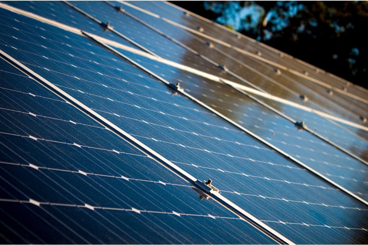 Solar panels to make your home energy efficient