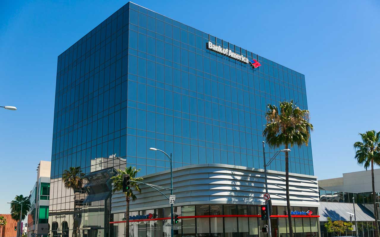 Building Wrap Installation at Bank of America in Los Angeles, CA
